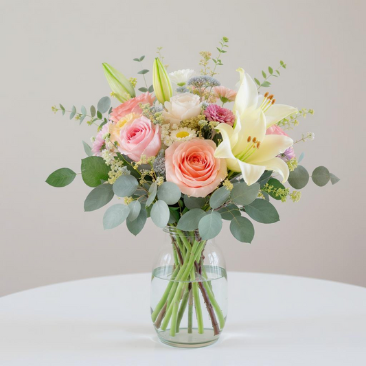 Lily Embrace – Soft Pink & Cream Vase Bouquet